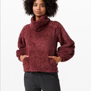Lululemon Restore Sherpa sweater size m/l